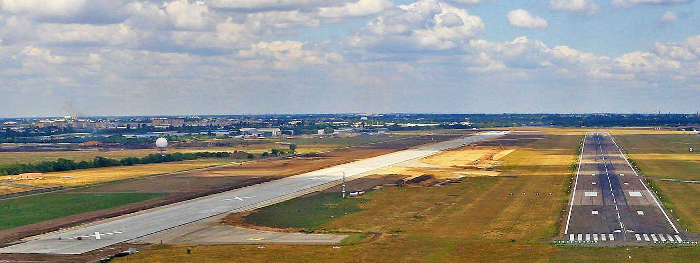 airport UKOO new runway